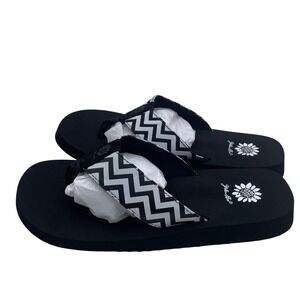Yellow Box Yulisa Women 11 Chevron Zig Zag Platform Flip Flop Sandal Black White
